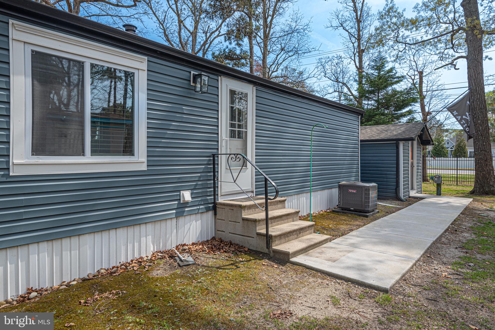 SHADY PARK - Residential