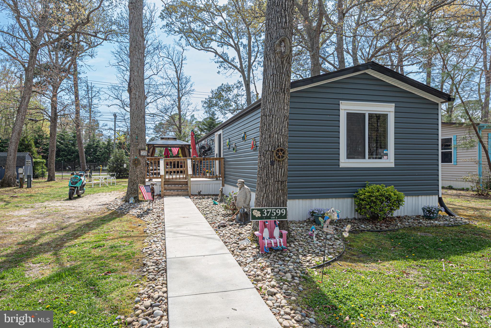 SHADY PARK - Residential