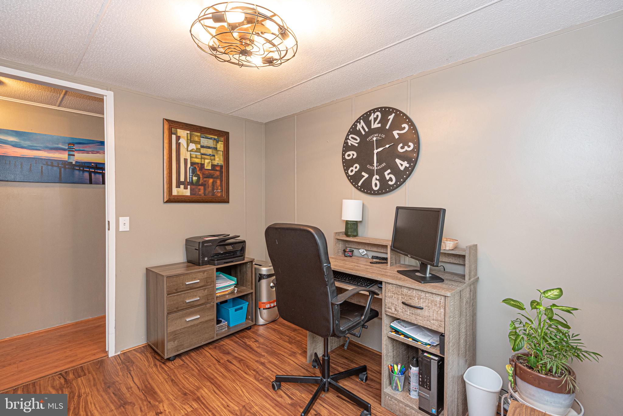 SHADY PARK - Residential