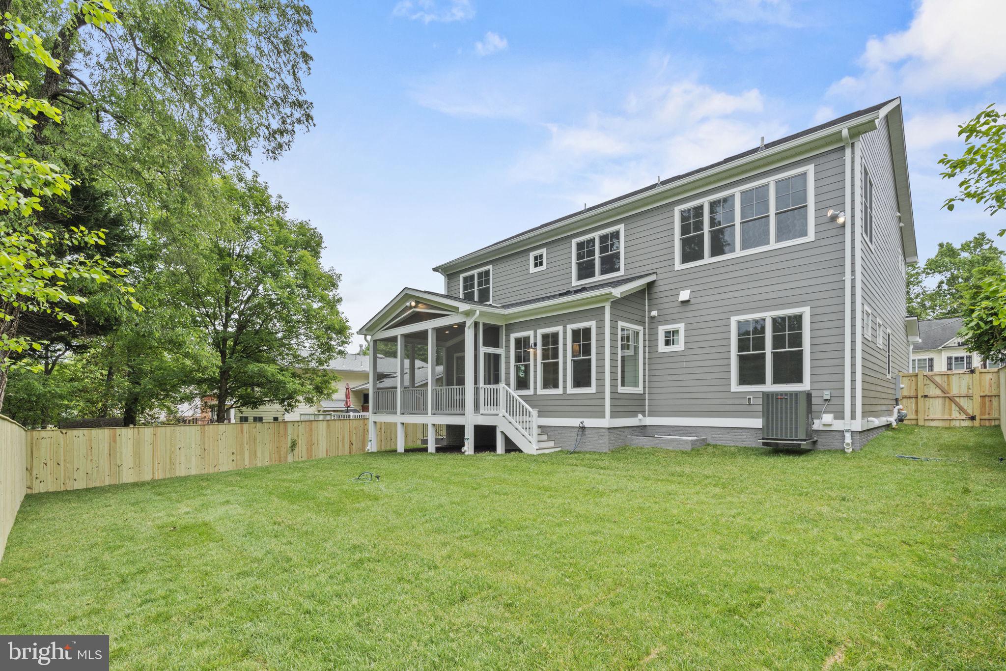 MERRIMACK PARK - Residential