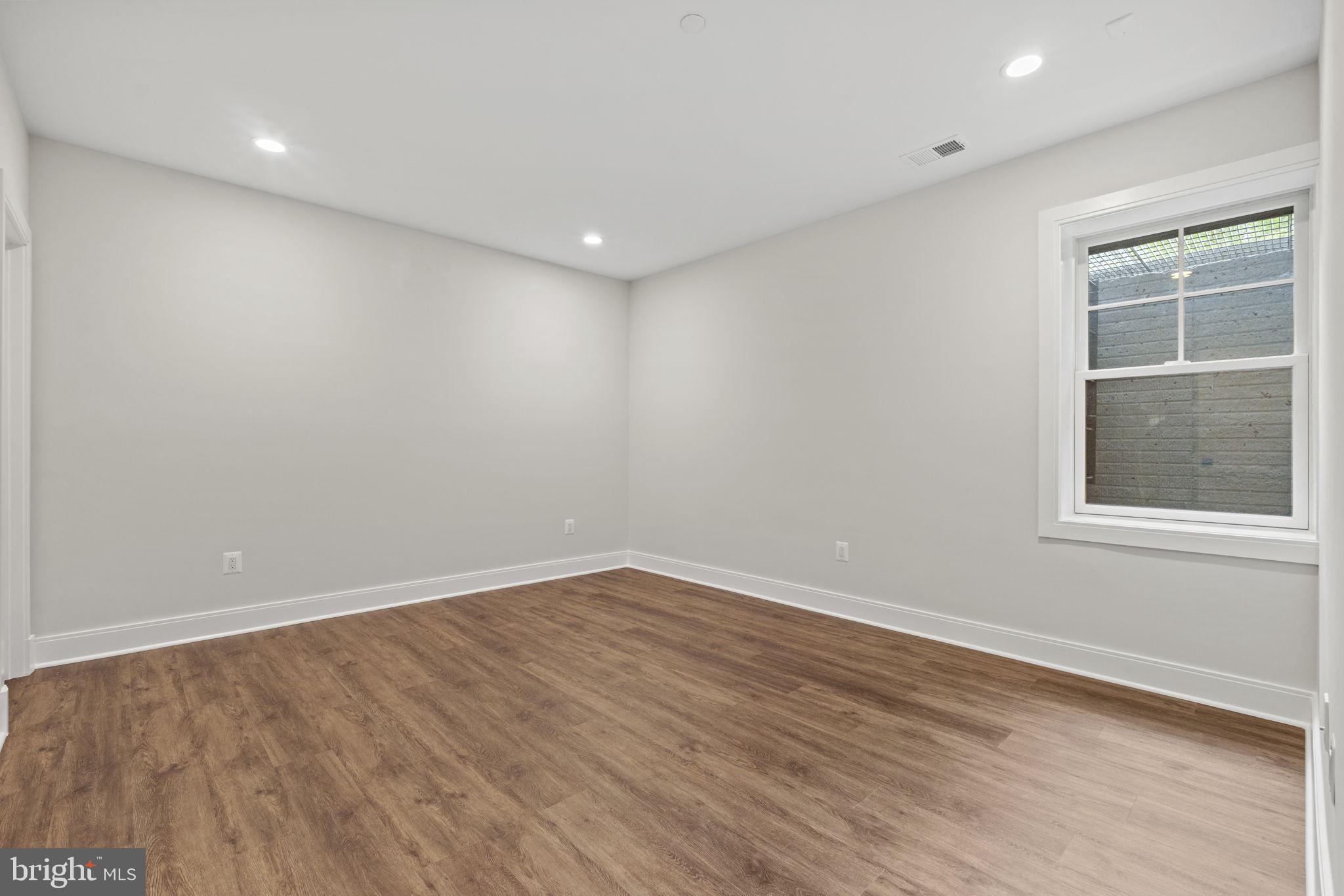 MERRIMACK PARK - Residential