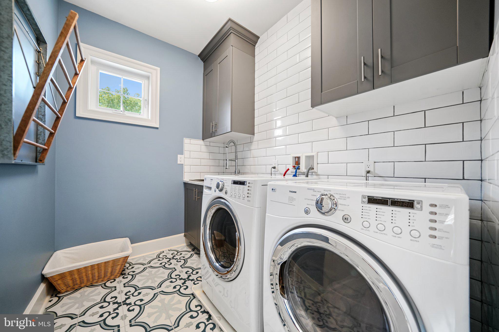 RADLEY RUN - Residential