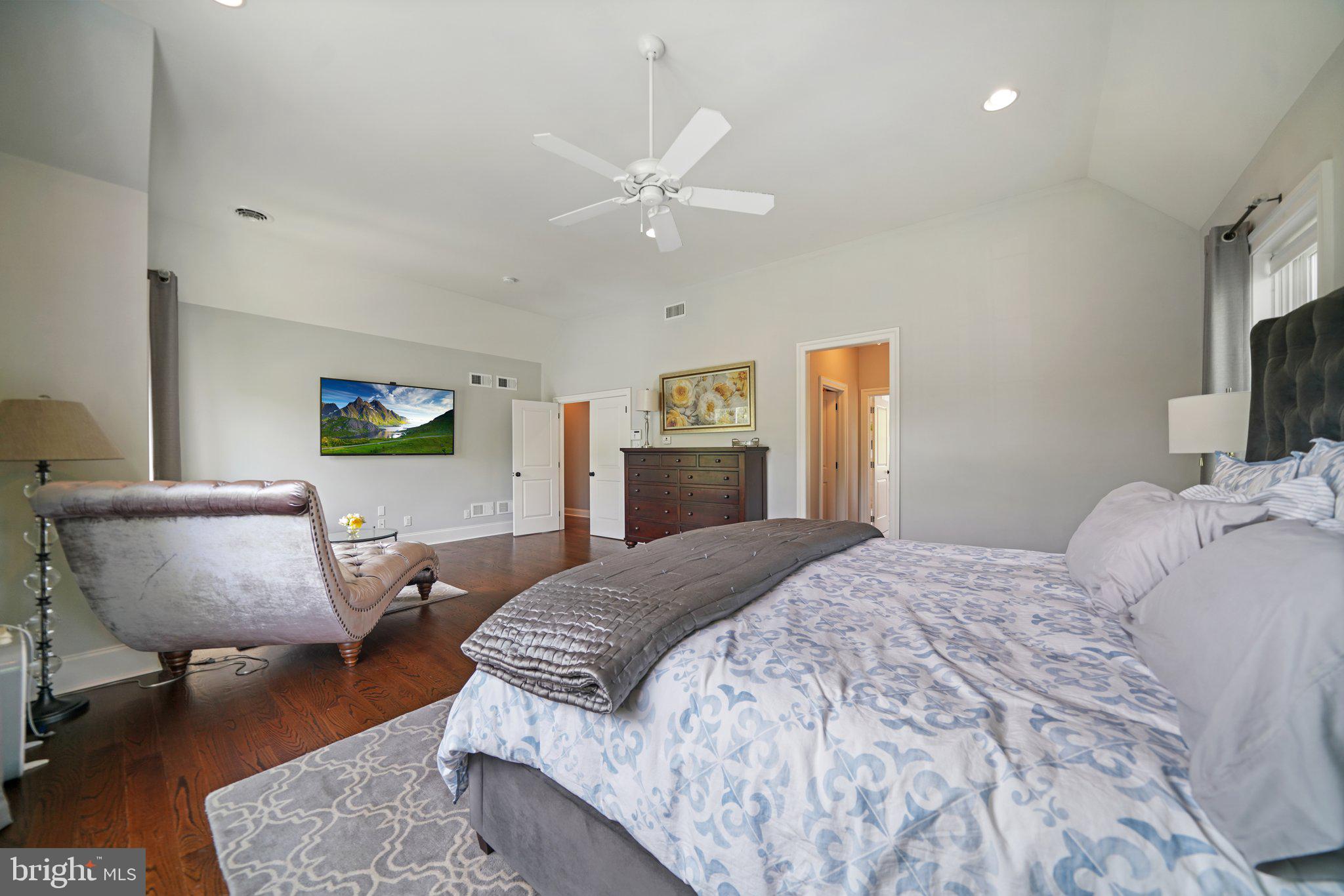 RADLEY RUN - Residential