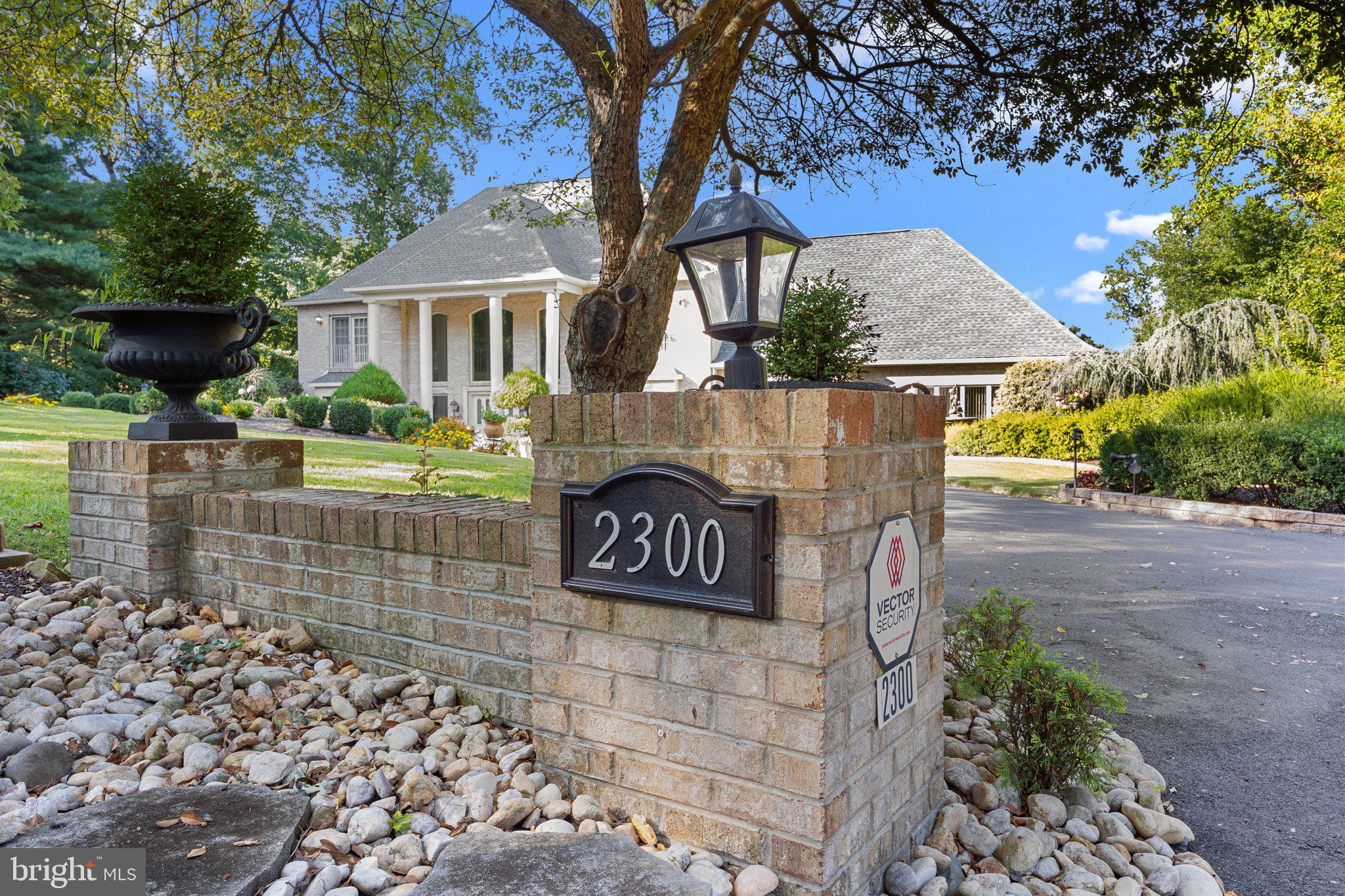 HUNTINGDON VALLEY - Residential