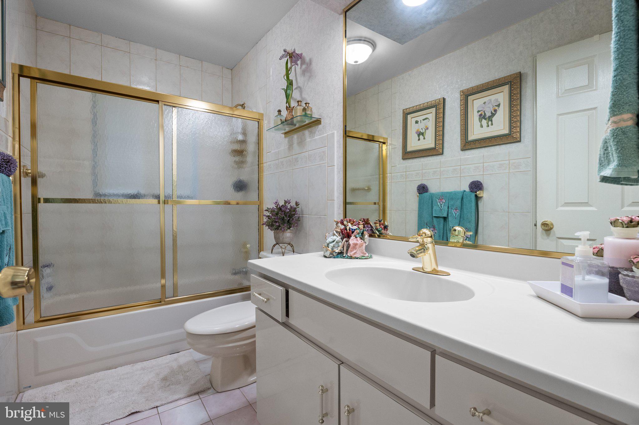 HUNTINGDON VALLEY - Residential