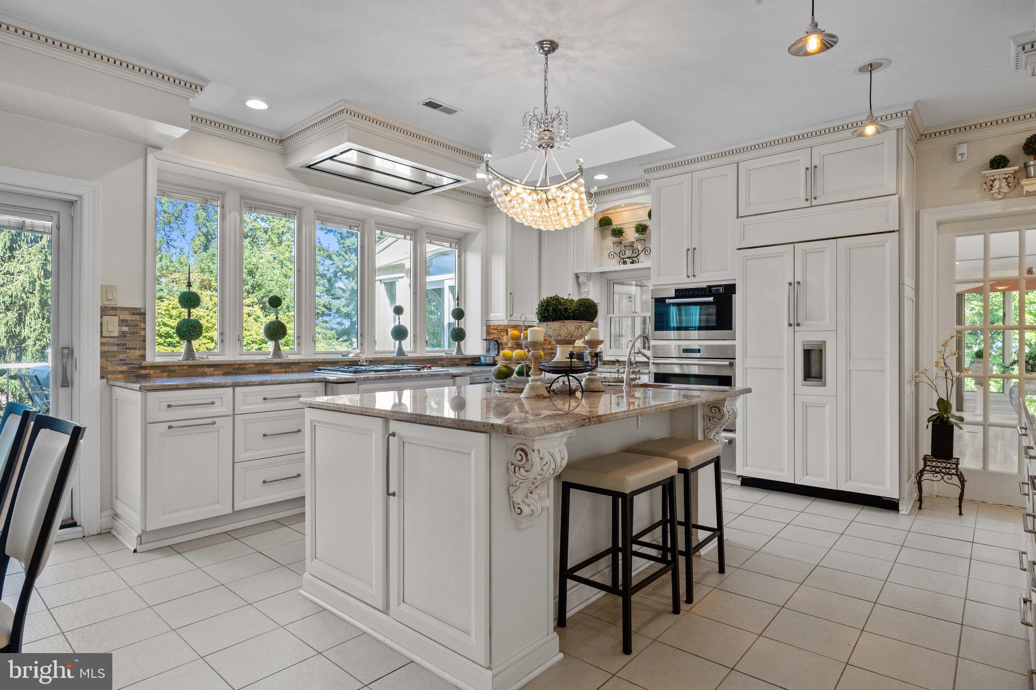 HUNTINGDON VALLEY - Residential