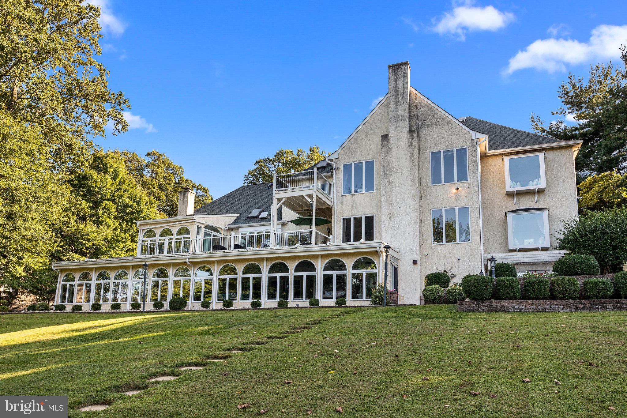 HUNTINGDON VALLEY - Residential