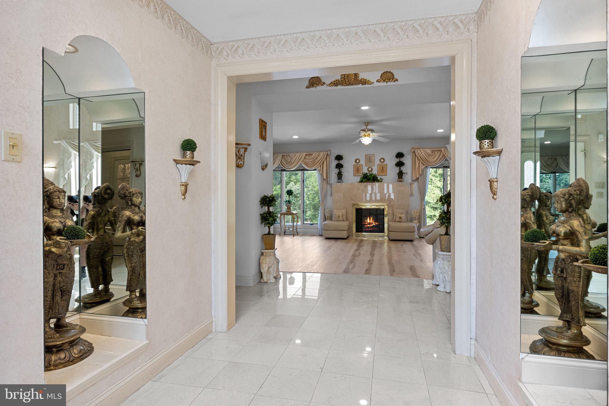 HUNTINGDON VALLEY - Residential