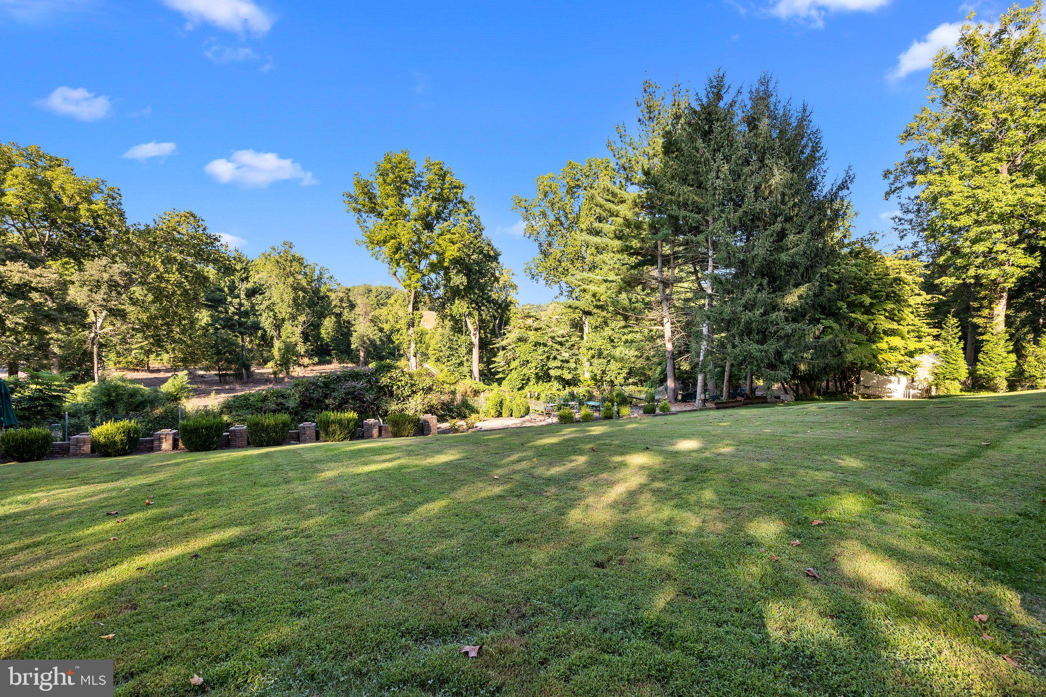 HUNTINGDON VALLEY - Residential