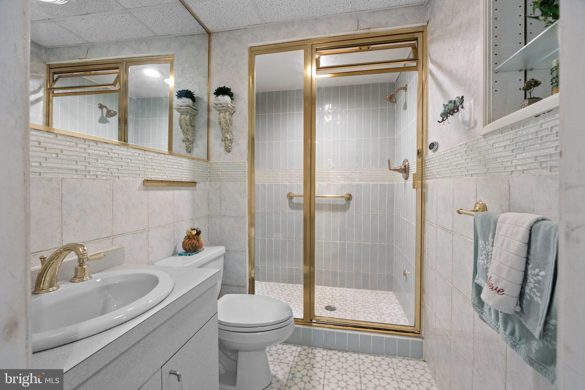 HUNTINGDON VALLEY - Residential