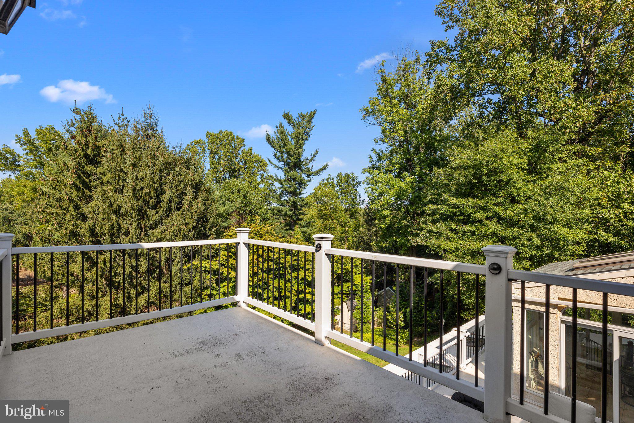 HUNTINGDON VALLEY - Residential