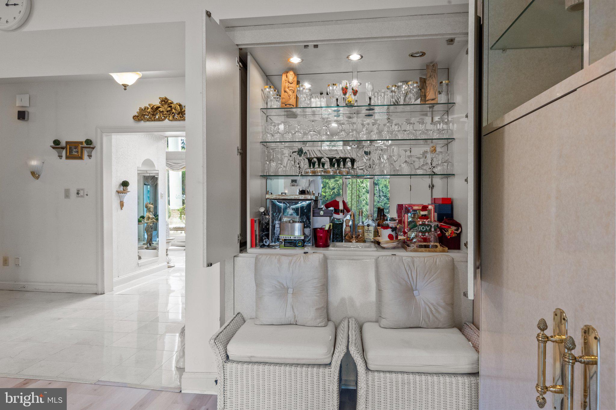 HUNTINGDON VALLEY - Residential