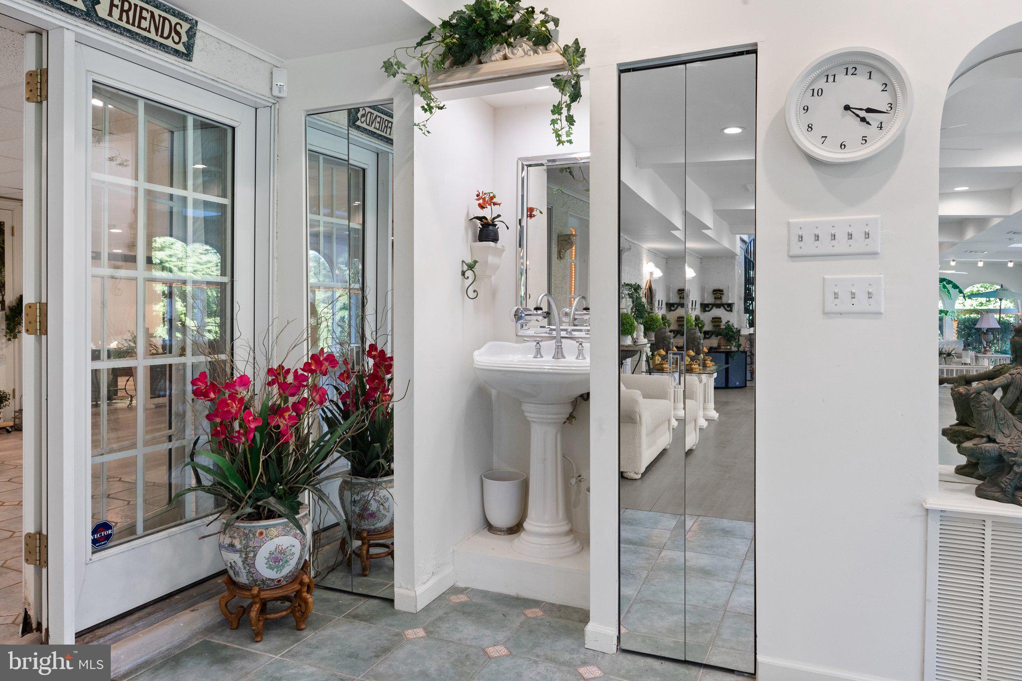 HUNTINGDON VALLEY - Residential