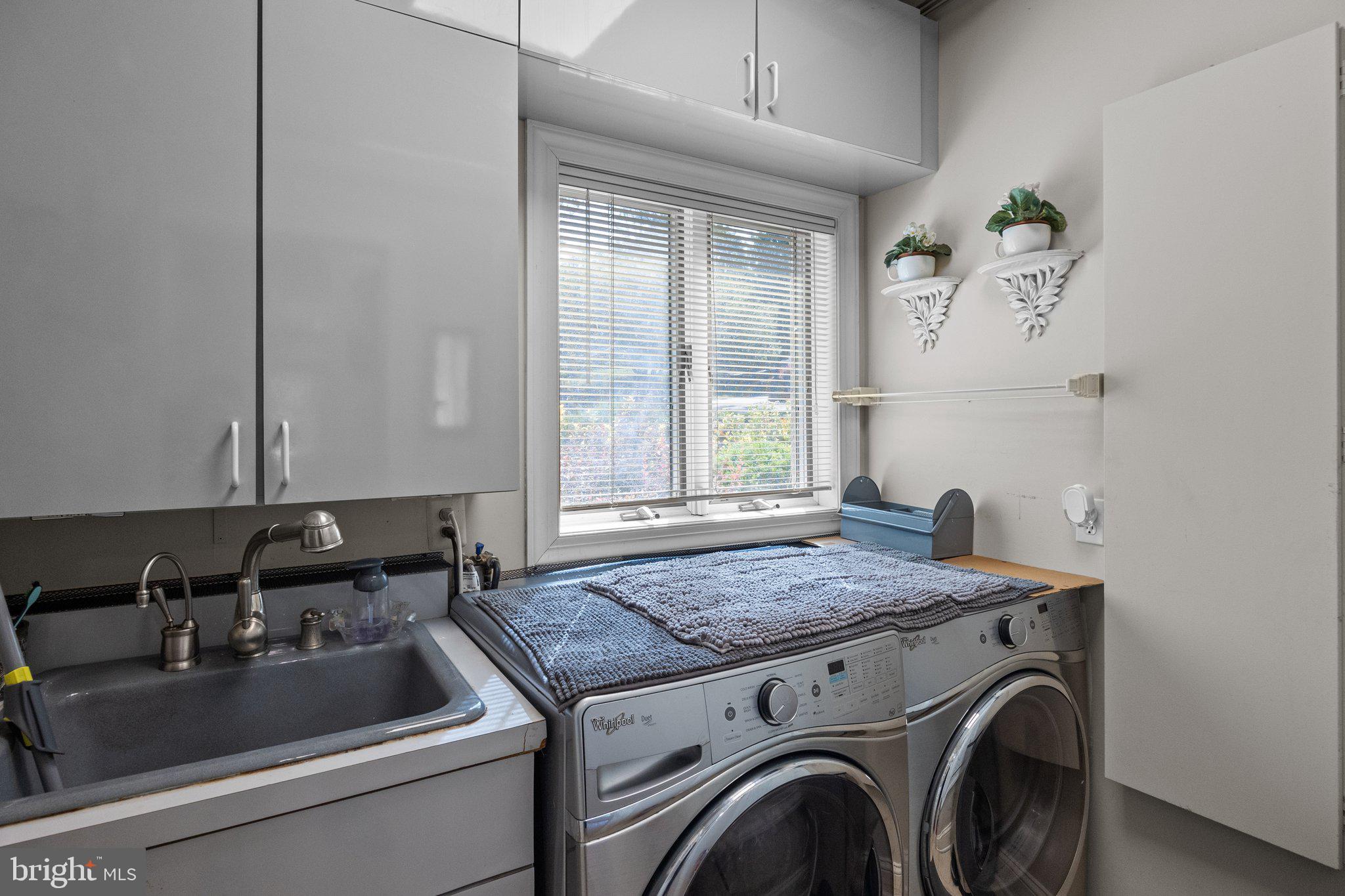 HUNTINGDON VALLEY - Residential