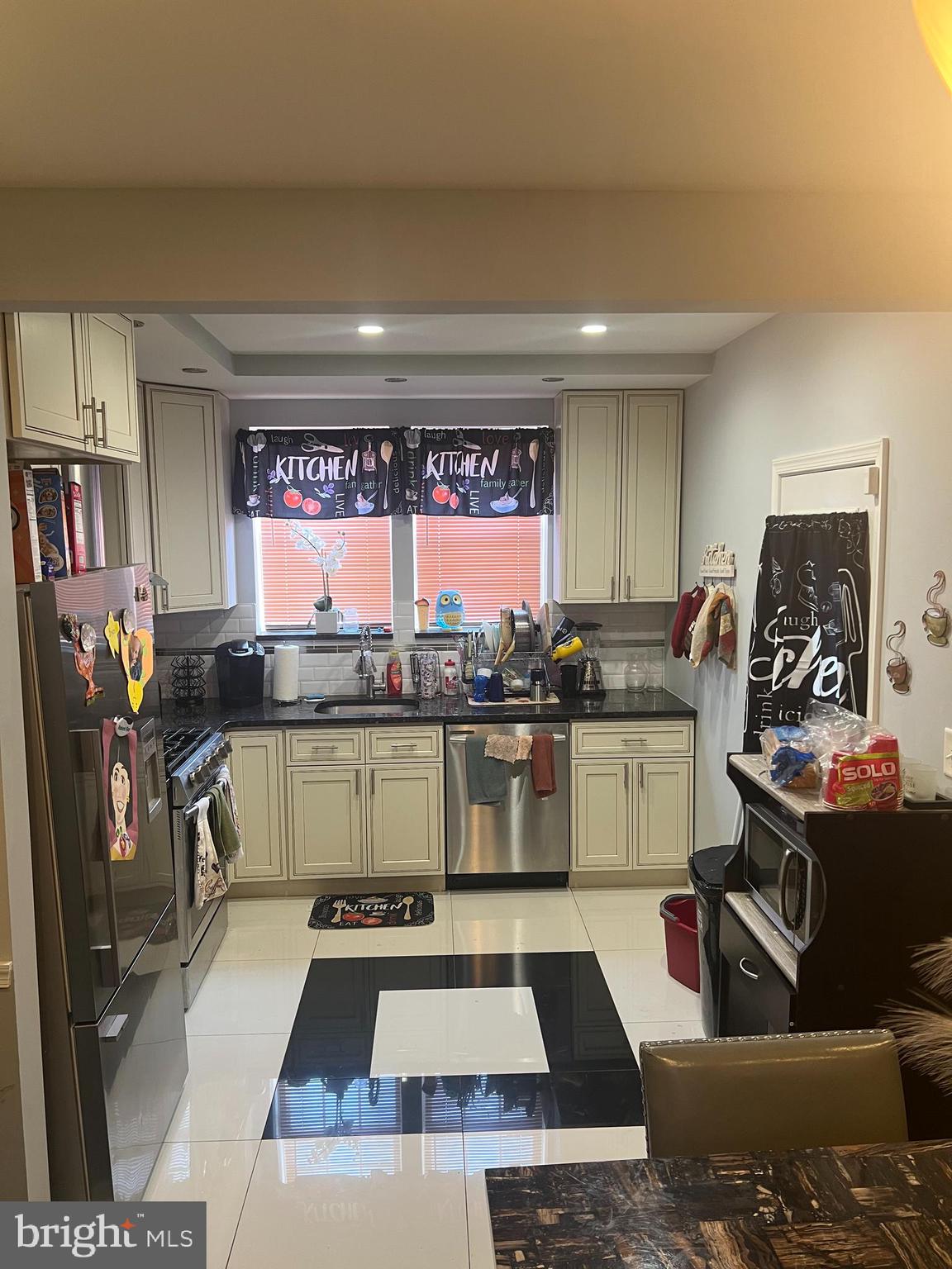 MAYFAIR - Residential