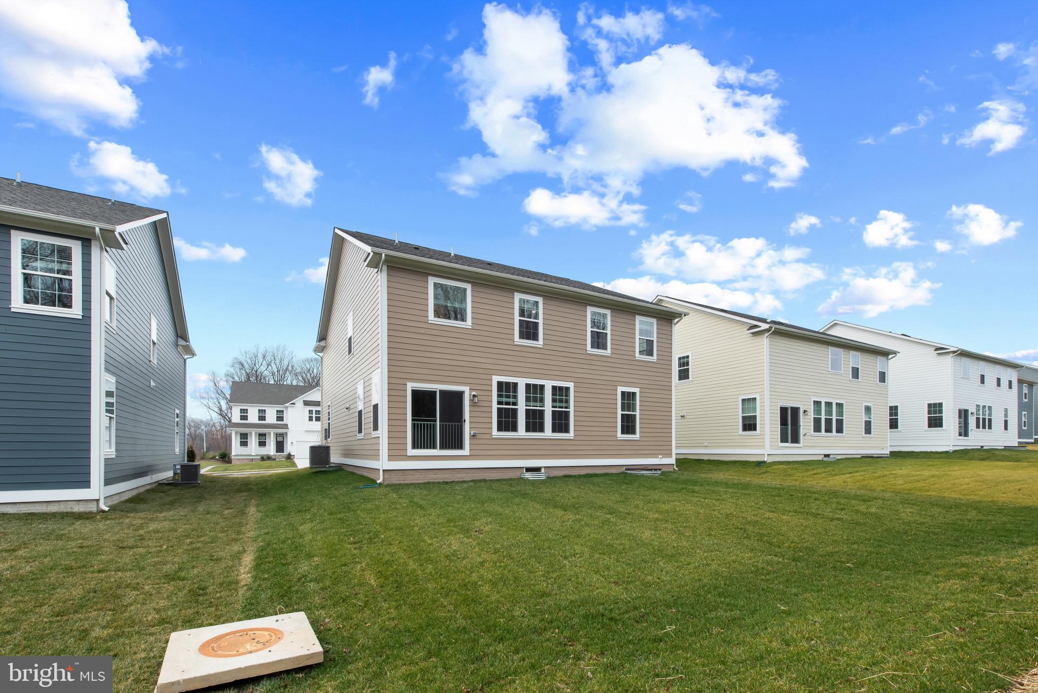 CREEKSIDE ESTATES - Residential