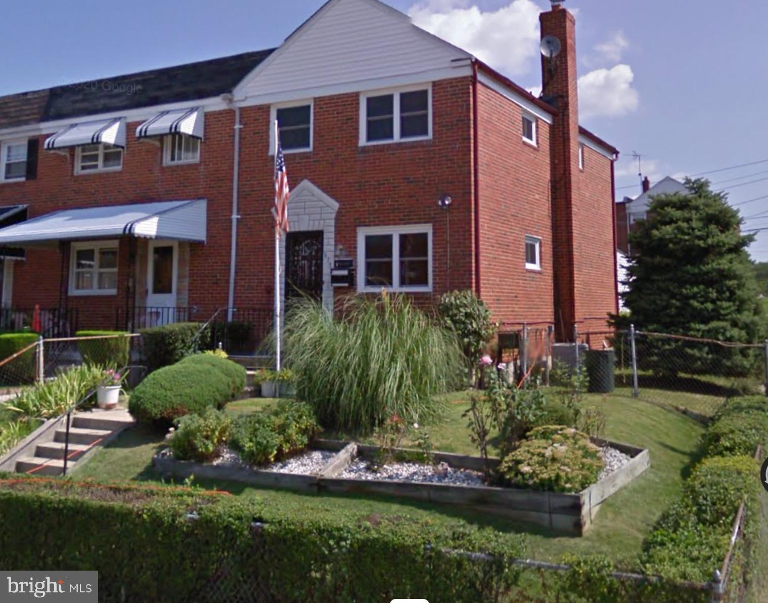 🏡 AS-IS Bargain Alert in 21206!
Spacious 3BR/1.5BA end-unit townhome with tons of potential, featuring original hardwood floors, a bright open main level, and 2-car off-street parking in the rear! Perfect for first-time buyers or savvy investors — this property is being sold strictly as-is, but it’s clean, move-in ready, and priced to sell.
Located in a quiet neighborhood with no HOA and low property taxes. Quick access to I-695, Belair Rd, and local shopping.
💡 Highlights:
– 3 spacious bedrooms
– 1.5 baths
– End unit with side yard
– Hardwood floors throughout
– Rear 2-car parking pad
Early viewing possible! Don’t miss your opportunity to own in Northeast Baltimore at an unbeatable price. Call 2nd Agent - to Schedule your showing today!