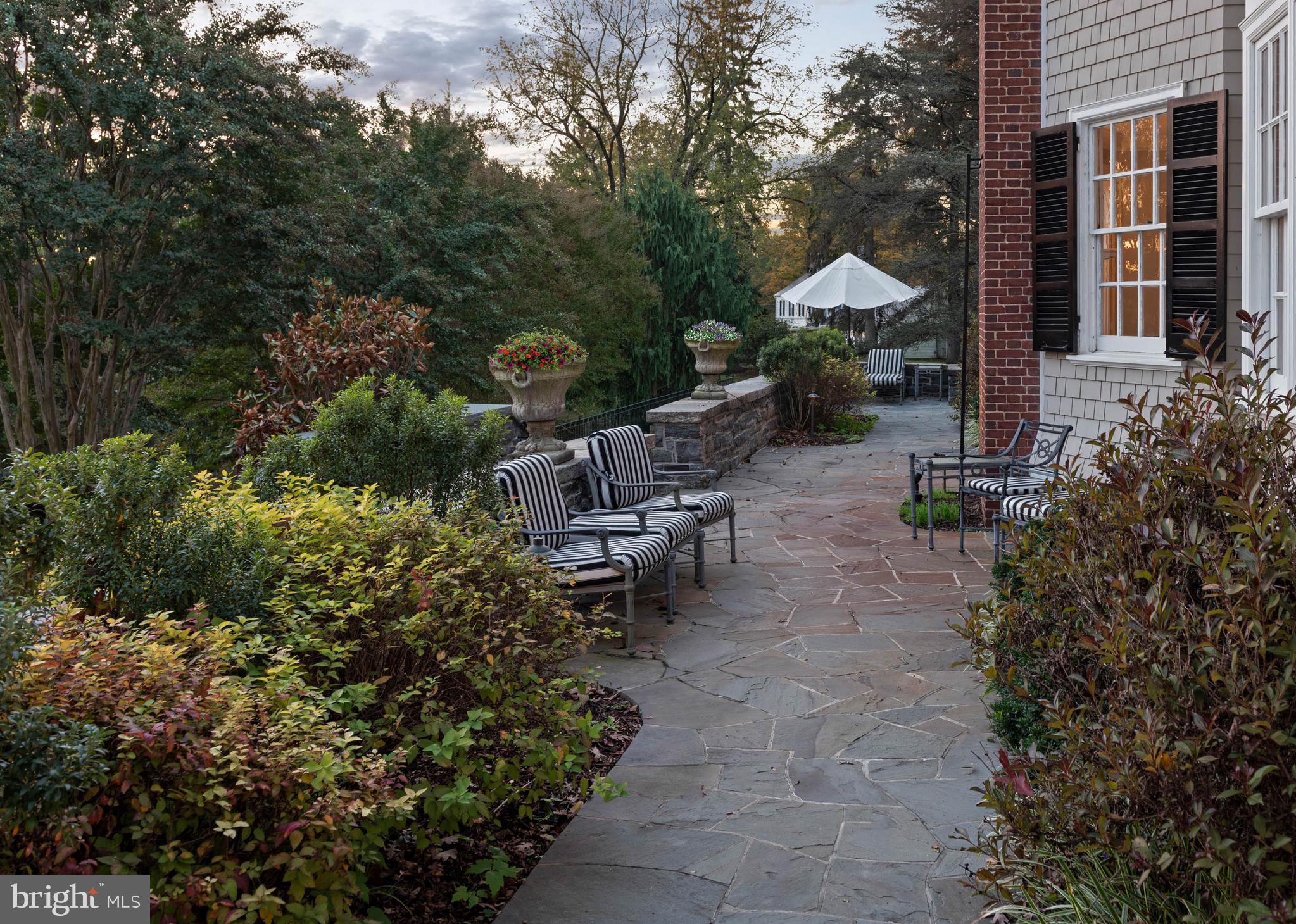 RUXTON - Residential