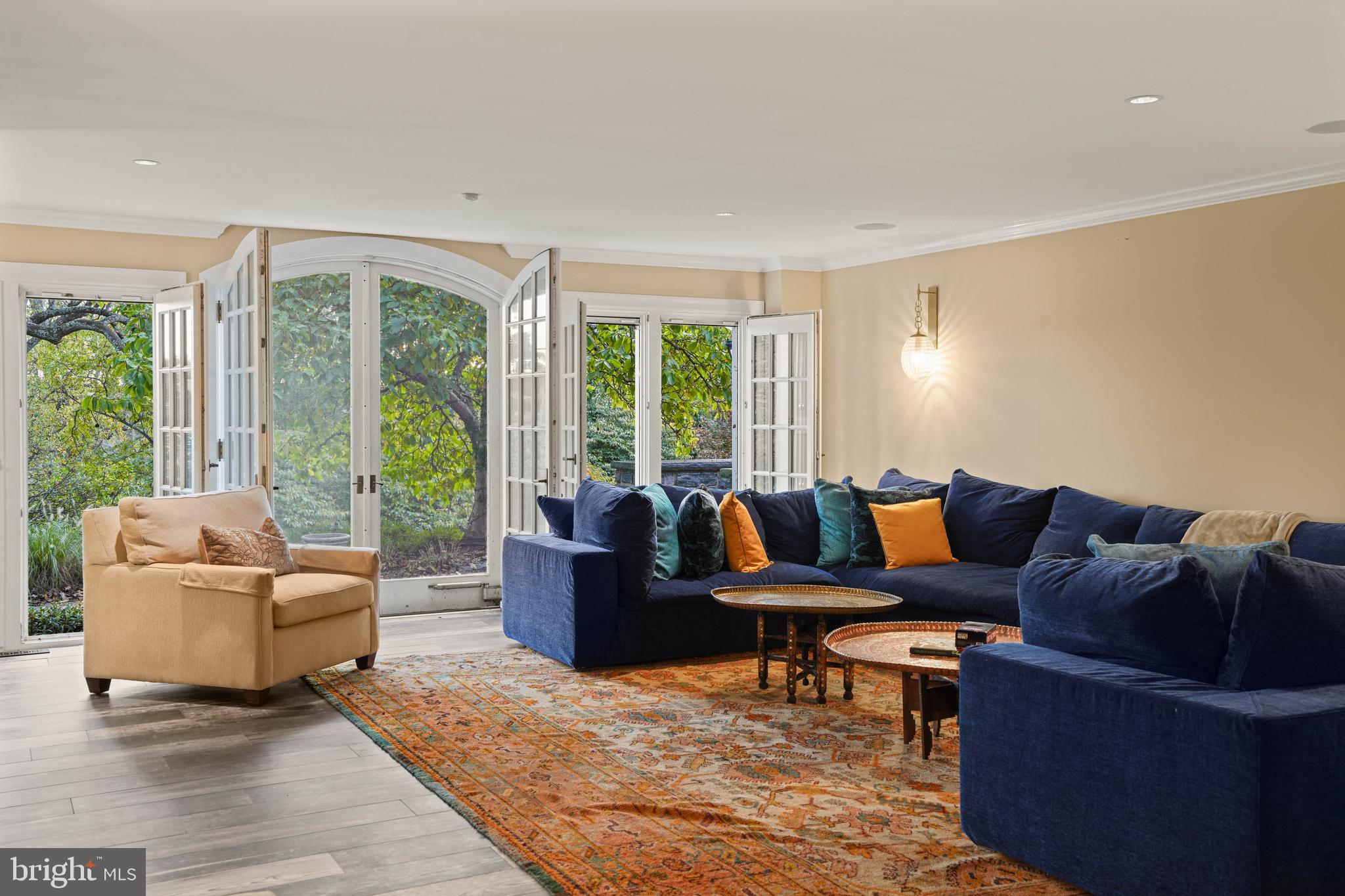 RUXTON - Residential