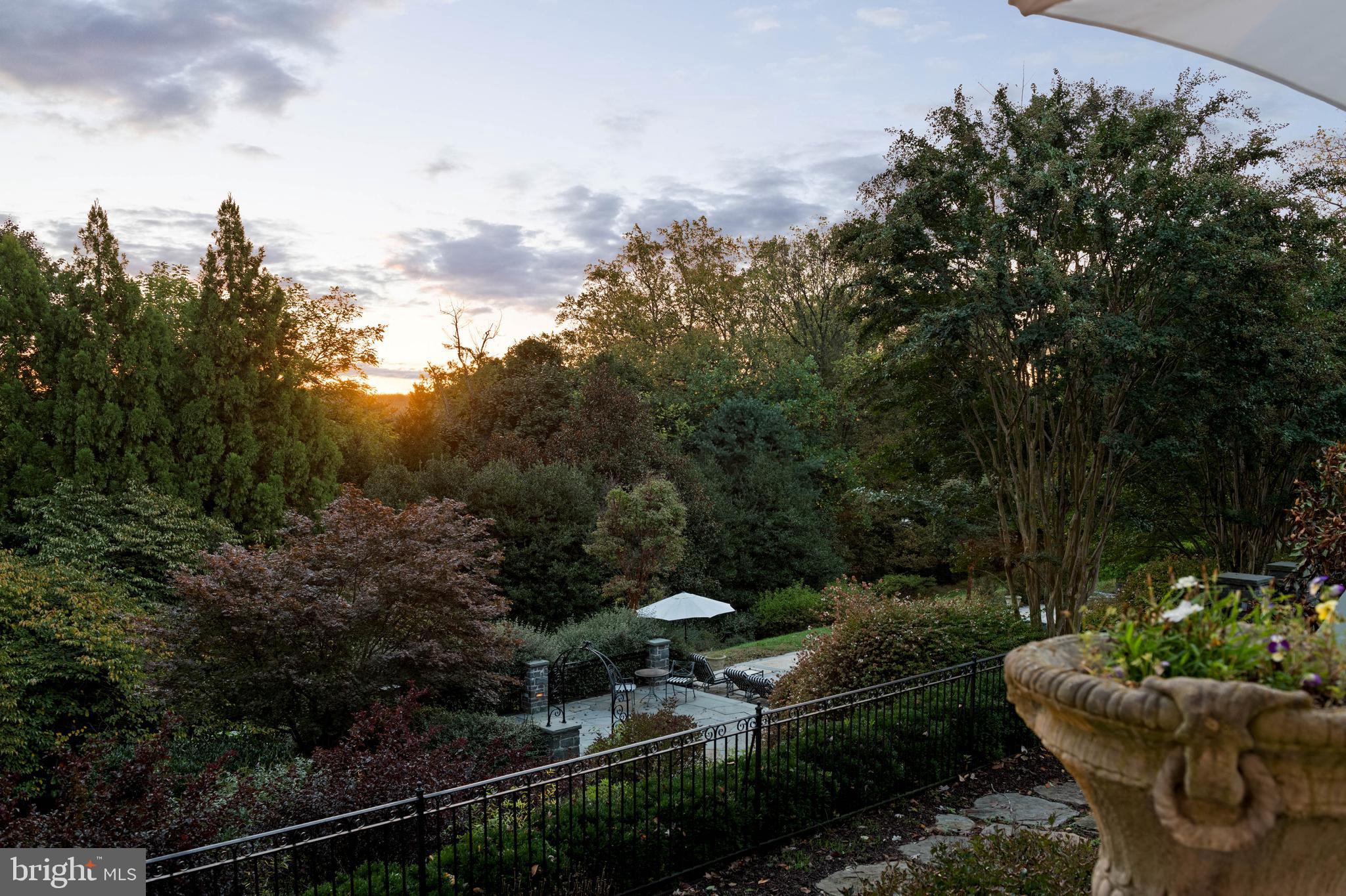 RUXTON - Residential