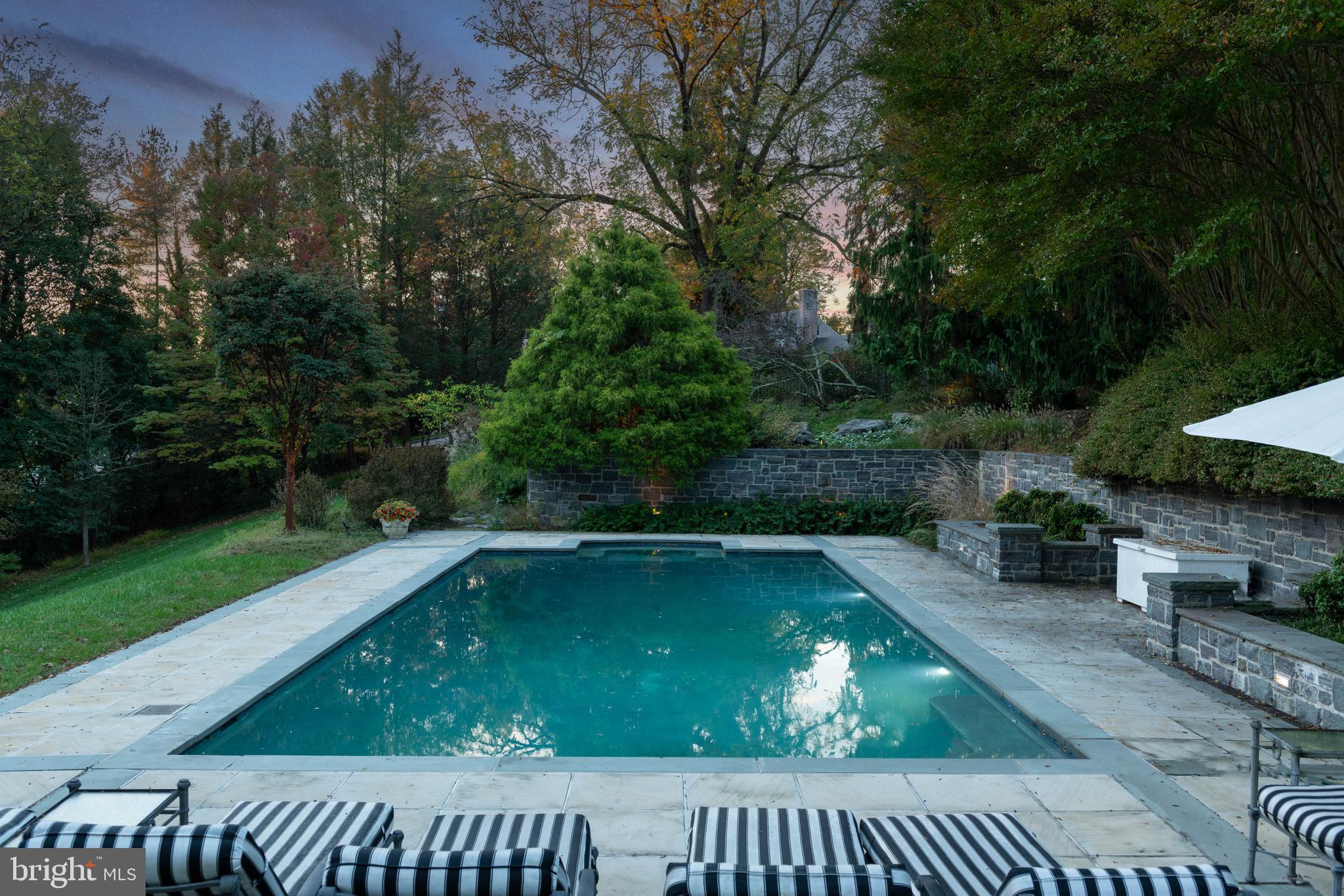 RUXTON - Residential