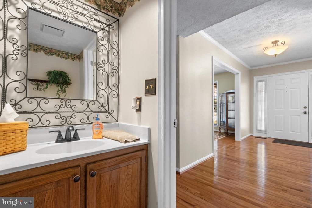 HUNTERS RUN - Residential