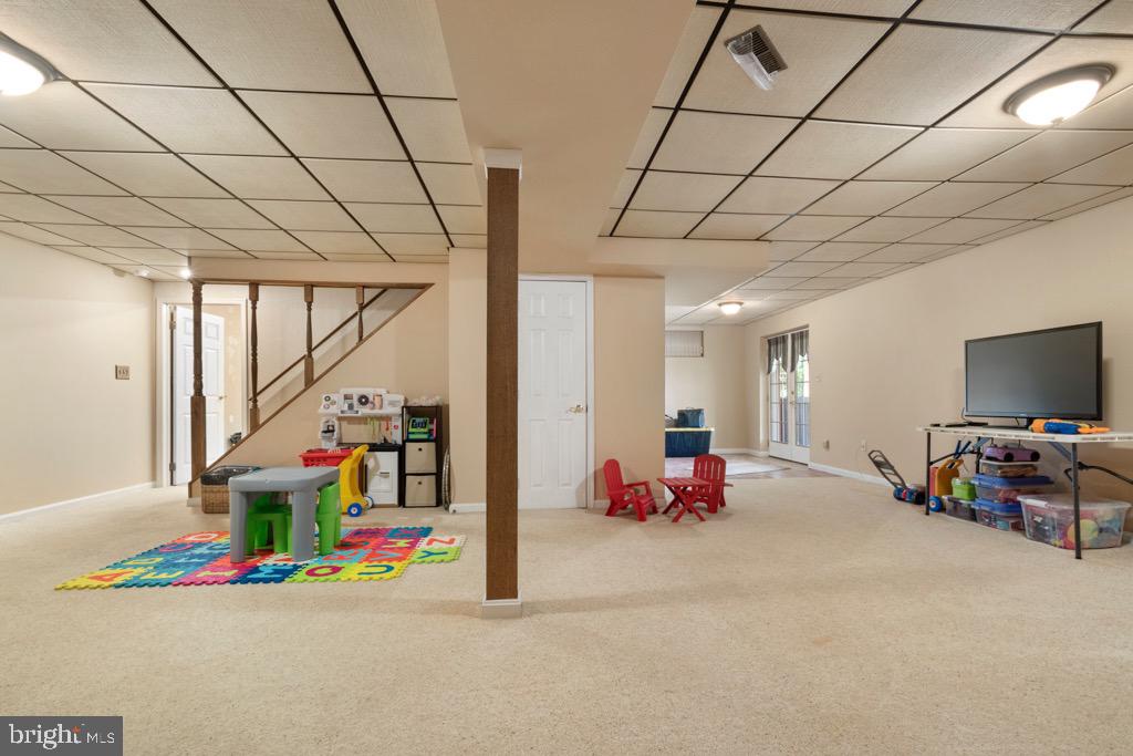 HUNTERS RUN - Residential