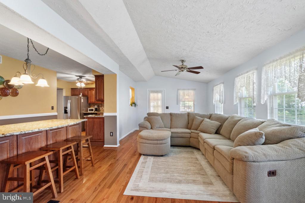 HUNTERS RUN - Residential