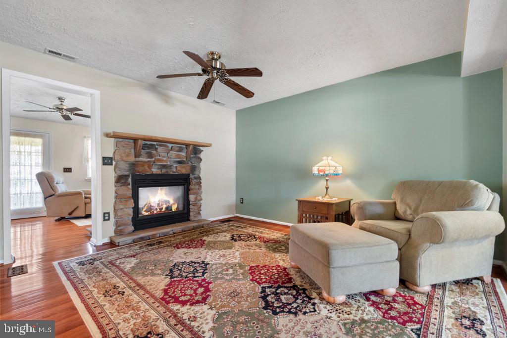 HUNTERS RUN - Residential