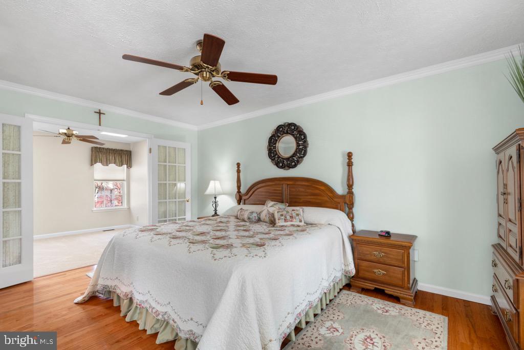 HUNTERS RUN - Residential