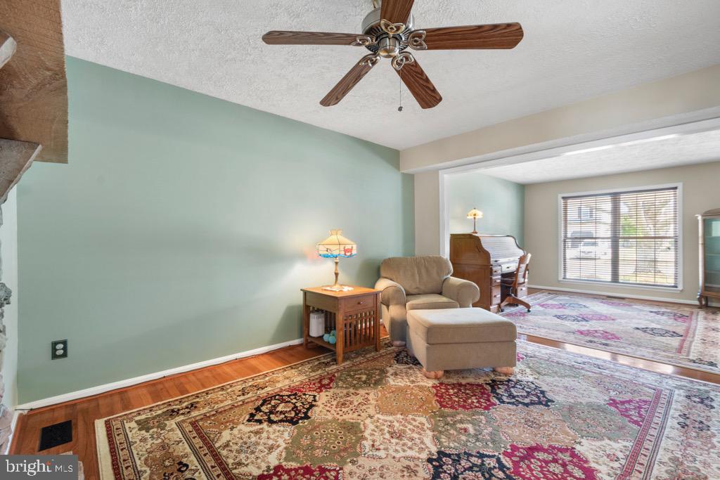 HUNTERS RUN - Residential