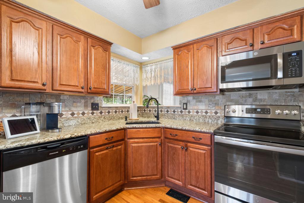 HUNTERS RUN - Residential