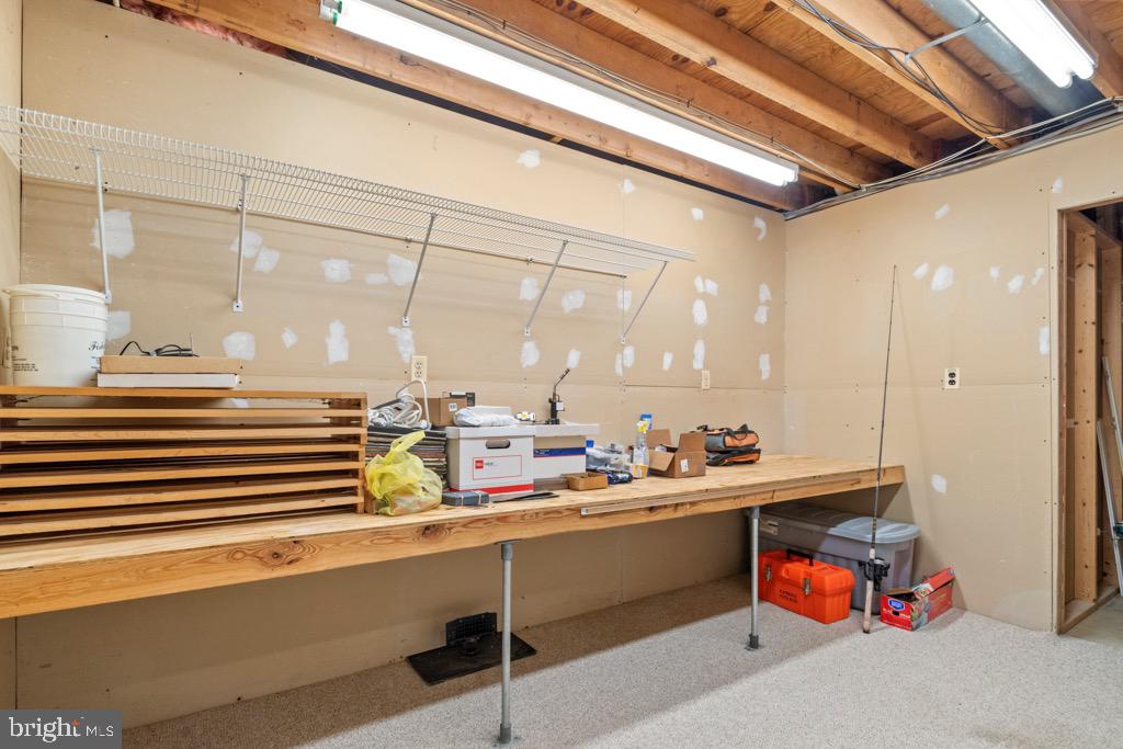 HUNTERS RUN - Residential