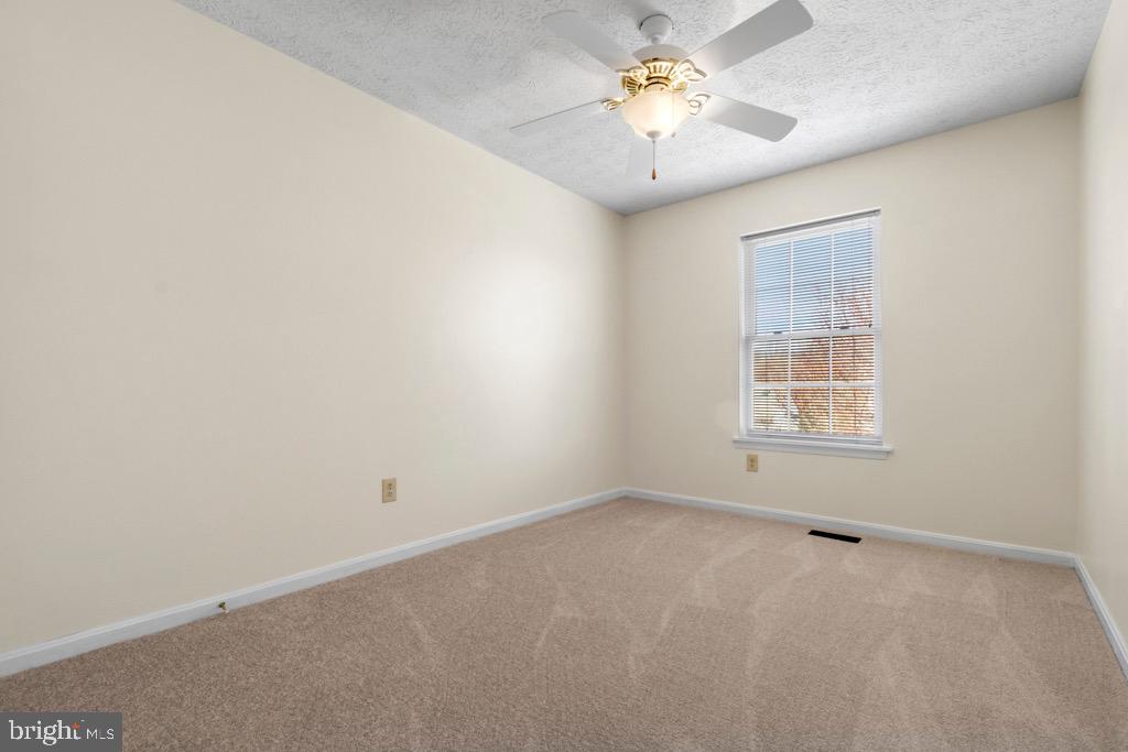 HUNTERS RUN - Residential