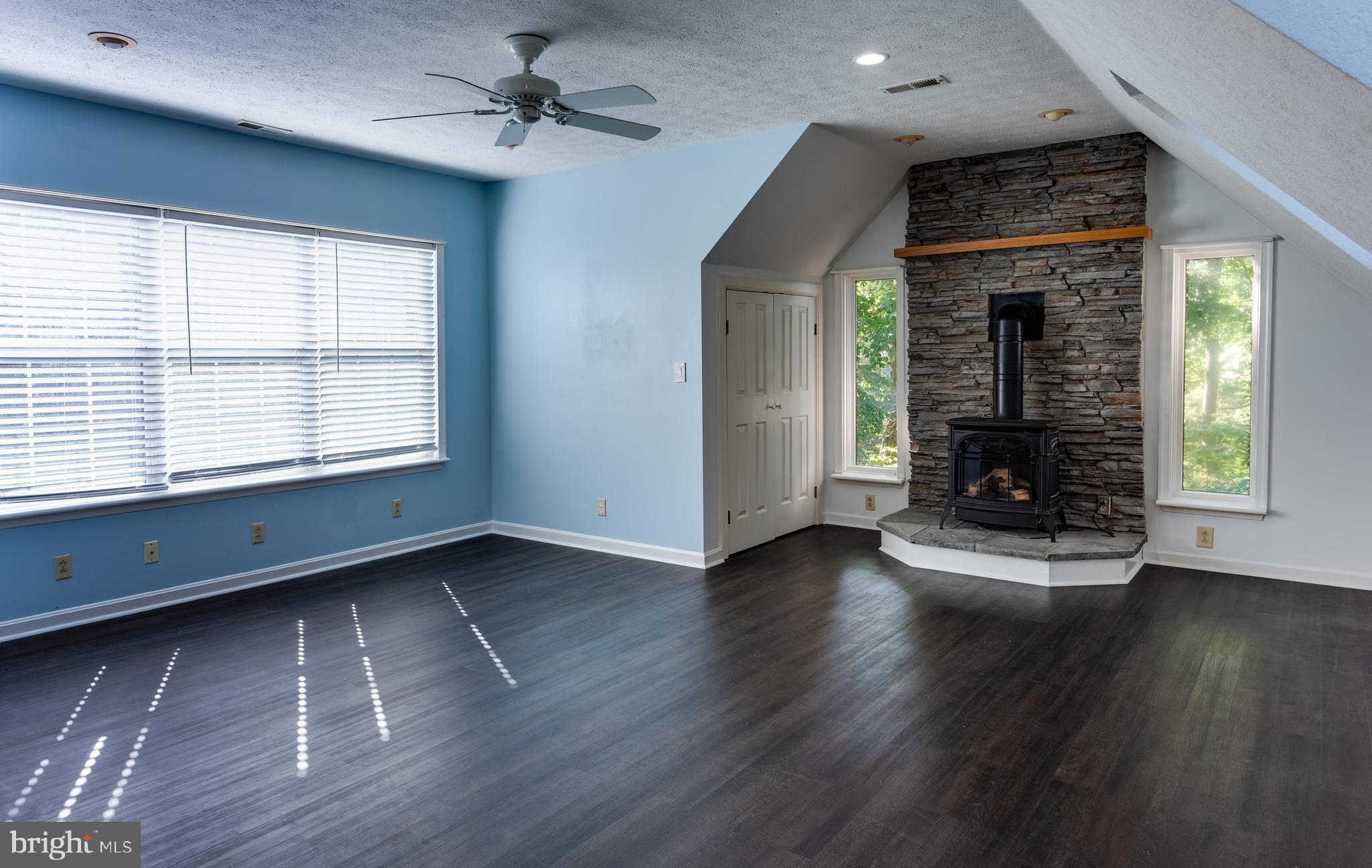 SUMMERWOOD - Residential