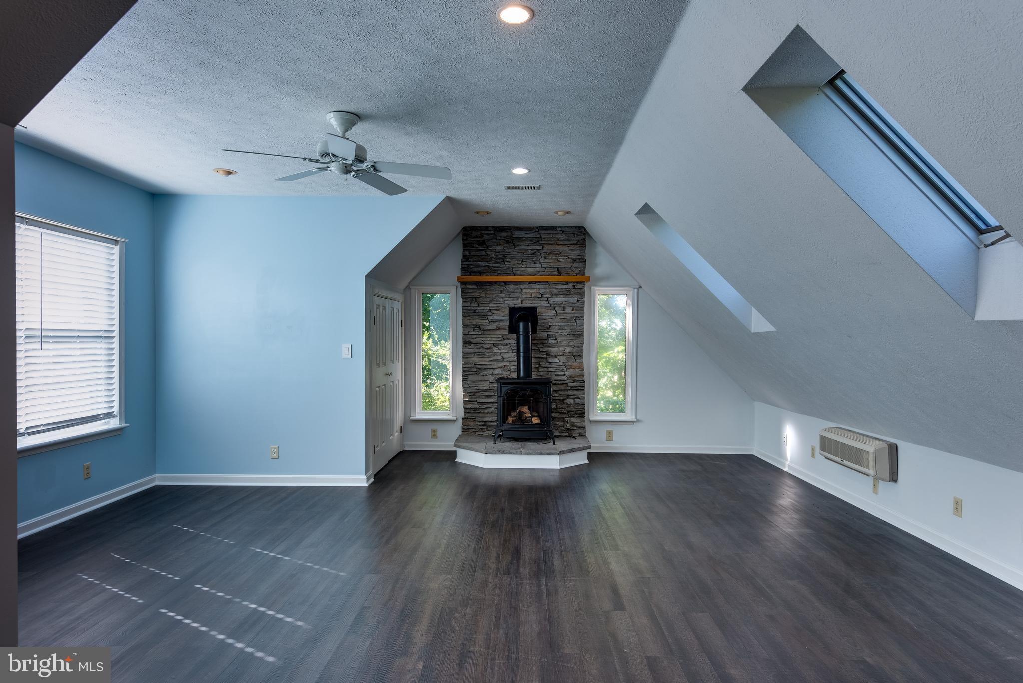 SUMMERWOOD - Residential