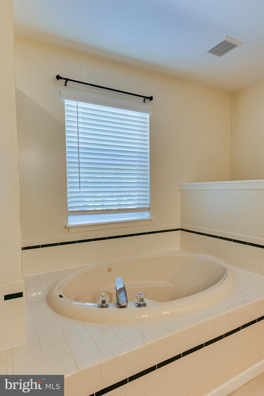 SUMMERWOOD - Residential