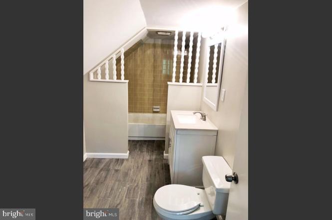 CLINTON - Residential Lease