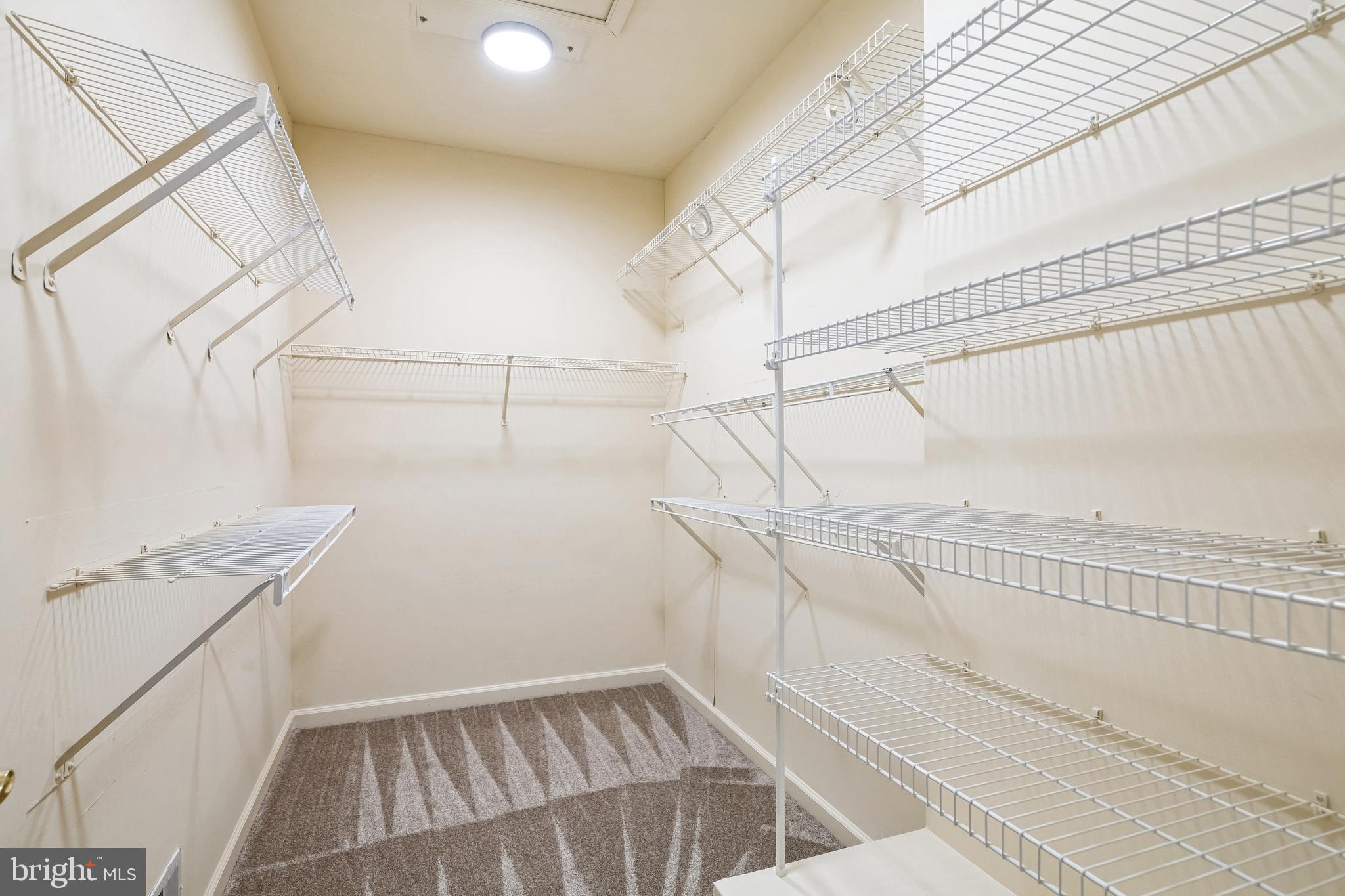 FALLS RUN - Residential