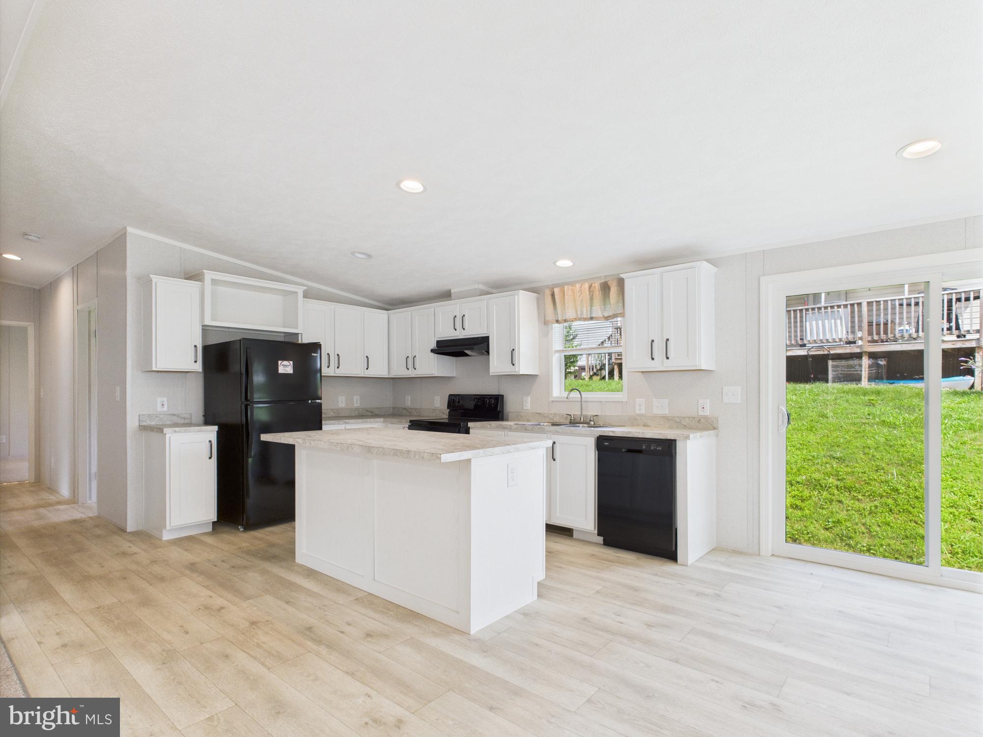 COUNTRYSIDE MHP - Residential