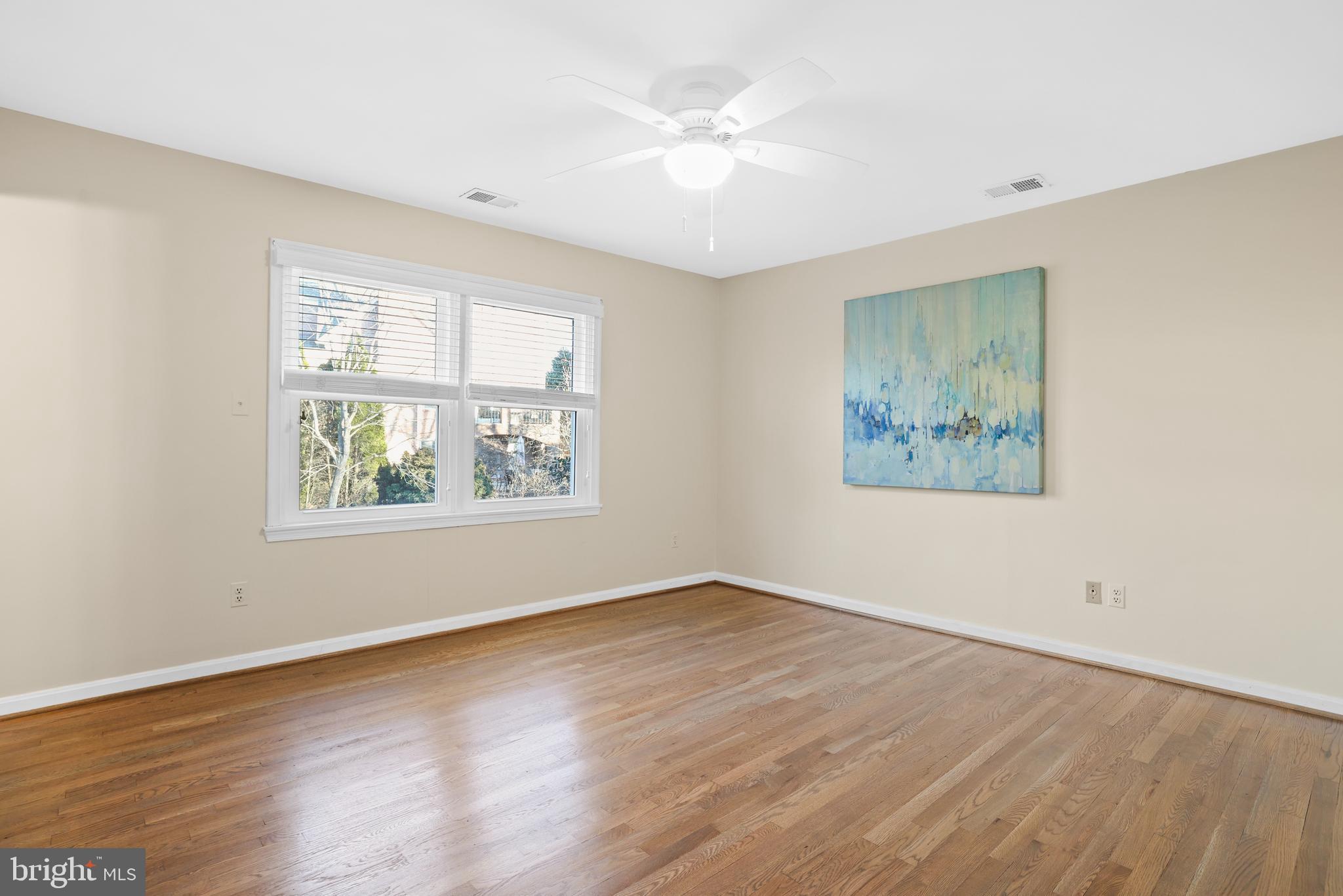 LYNWOOD - Residential Lease