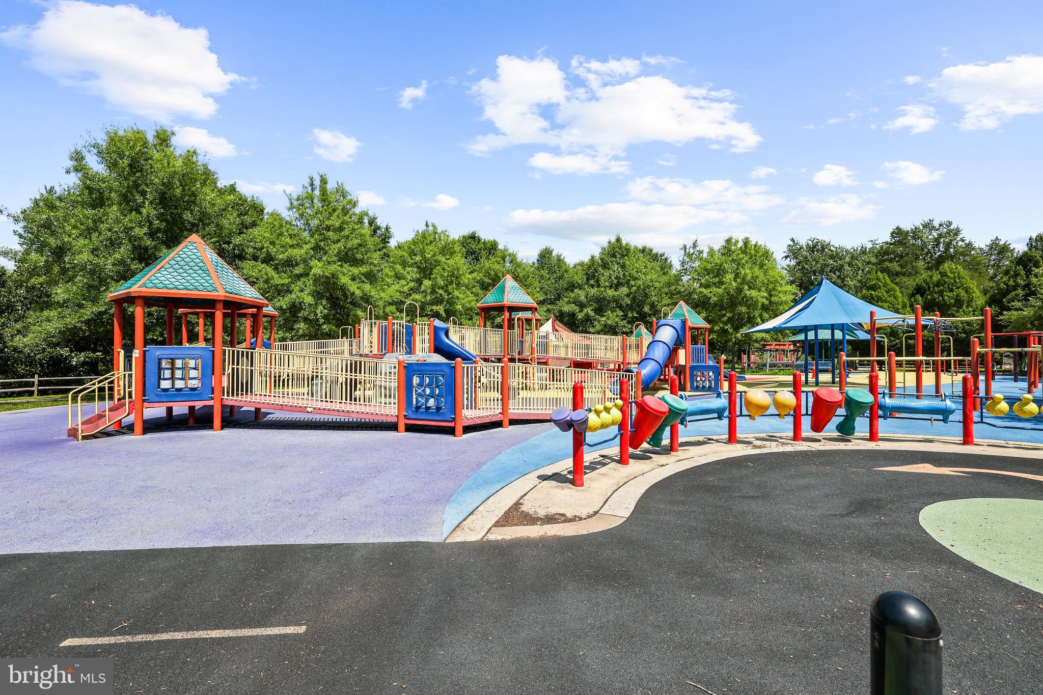 LYNWOOD - Residential Lease