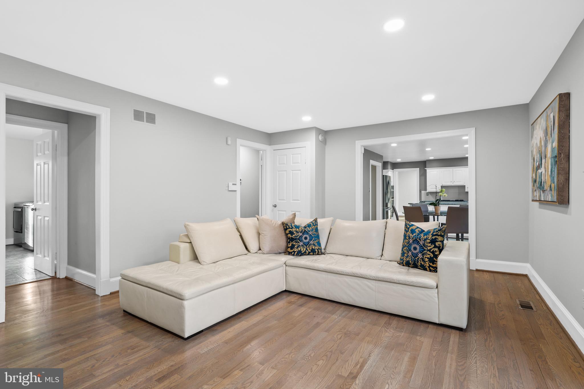 LYNWOOD - Residential Lease