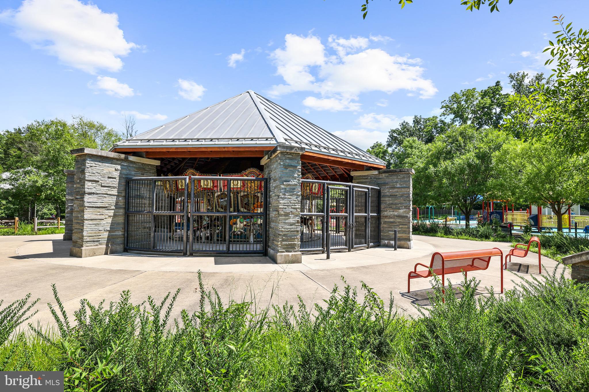 LYNWOOD - Residential Lease