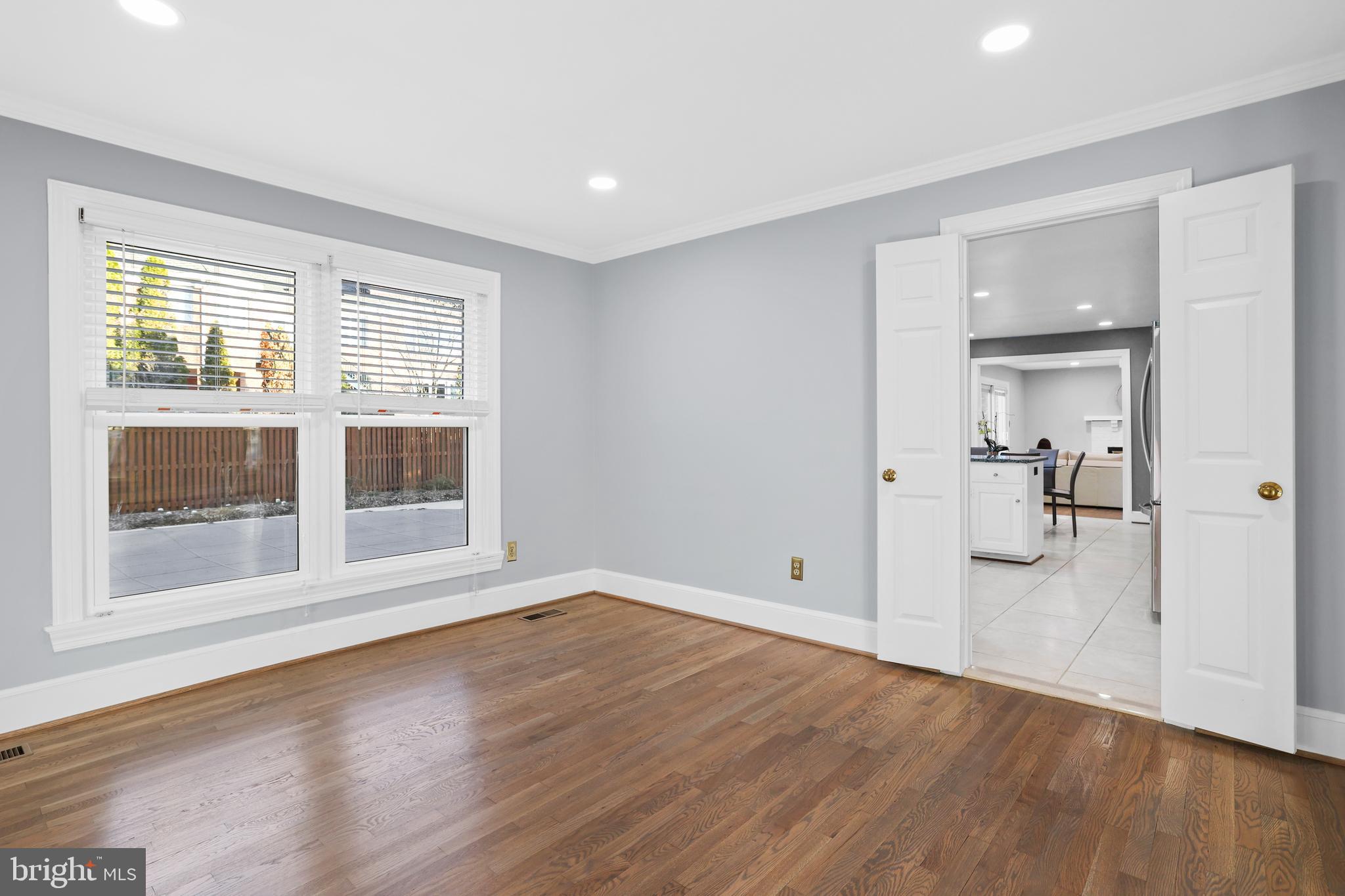 LYNWOOD - Residential Lease