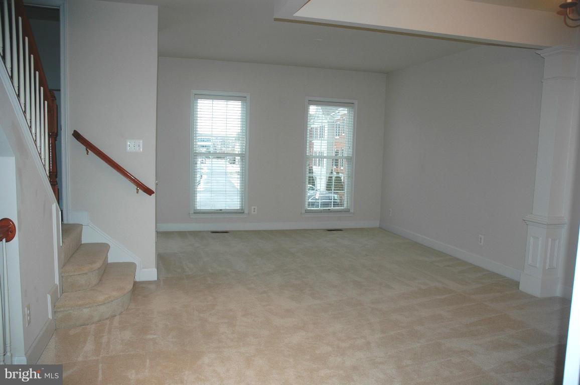 COPPERMINE CROSSING - Residential Lease