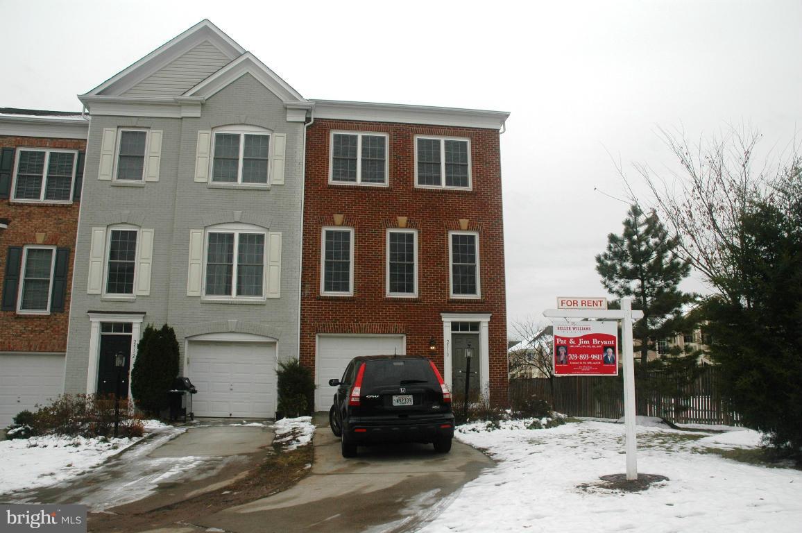 COPPERMINE CROSSING - Residential Lease