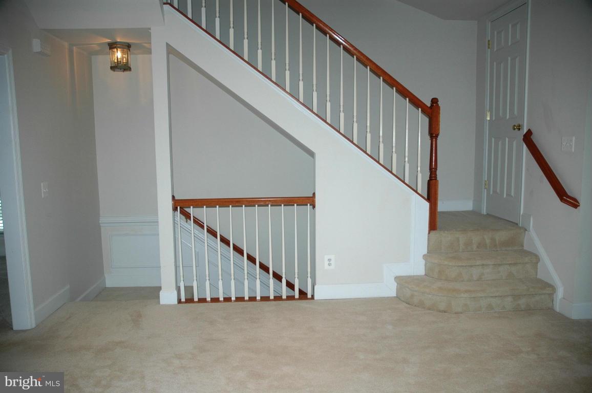 COPPERMINE CROSSING - Residential Lease