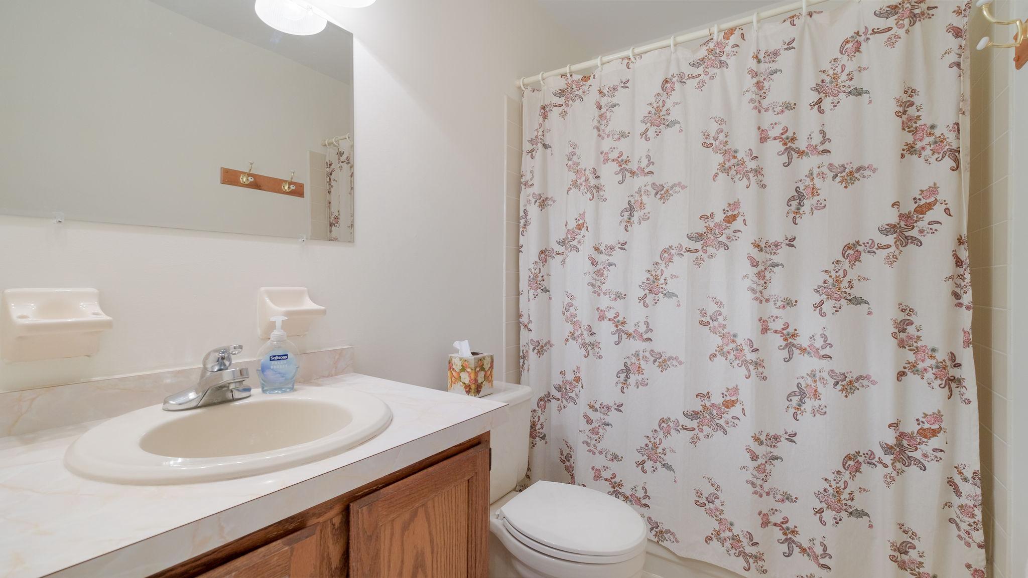 OLDE COLONIAL GREENE - Residential