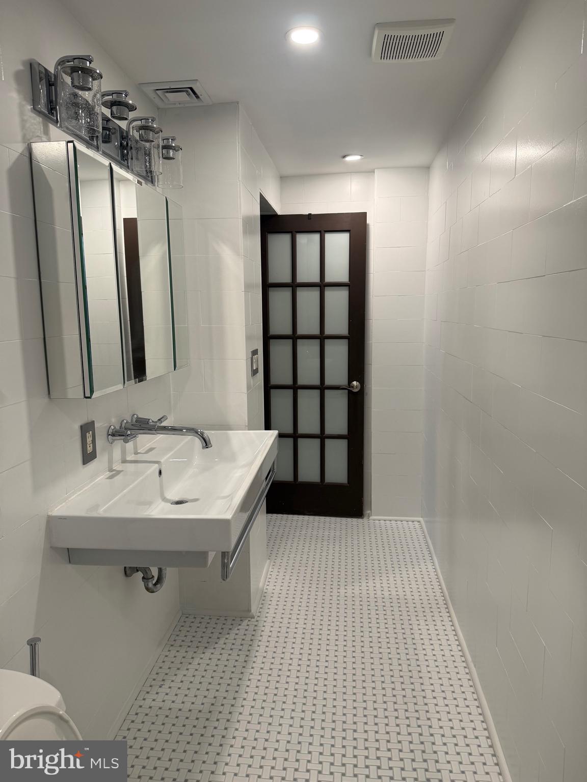 FITLER SQUARE - Residential Lease